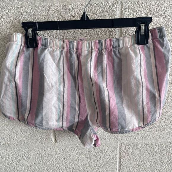 Victoria’s Secret Striped Sleep Shorts Size Small - Picture 2 of 4